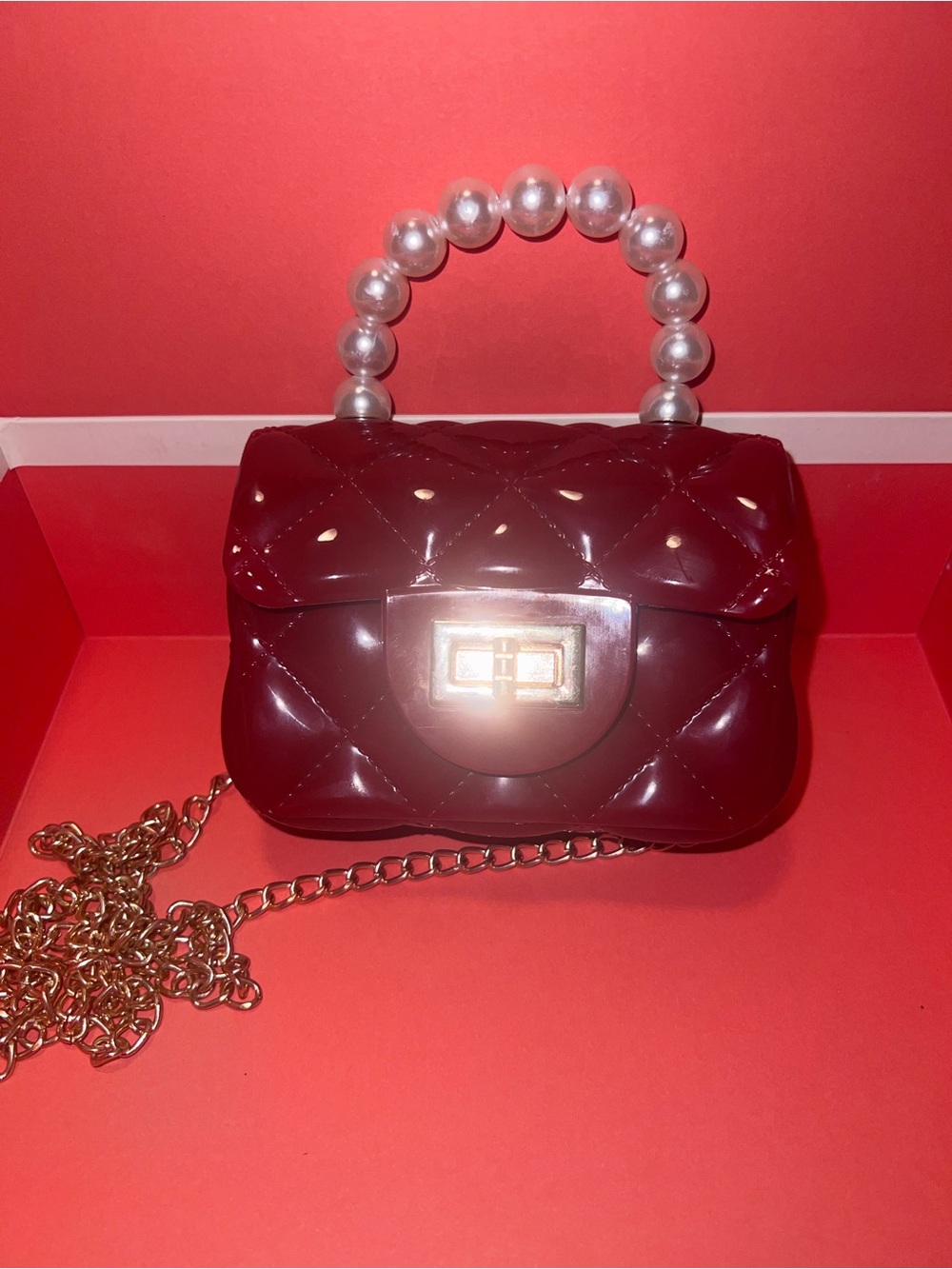 Shoulder Bag in Red